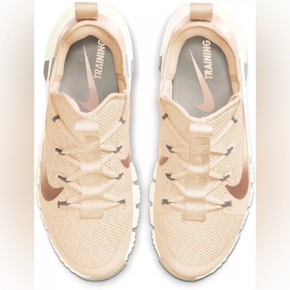 Nike Women’s Metcon 3 Running shoes Guava Ice Rose Gold Blush Size 10 - Picture 1 of 5